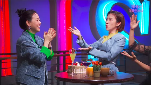 曾寶儀提前2個月「當壽星」 見蛋糕傻眼「50年來最驚奇慶生派對」