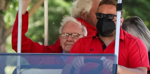 巴菲特公開信自嘲「很無恥」 去年投資暴虧近7千億坦言非選股高手