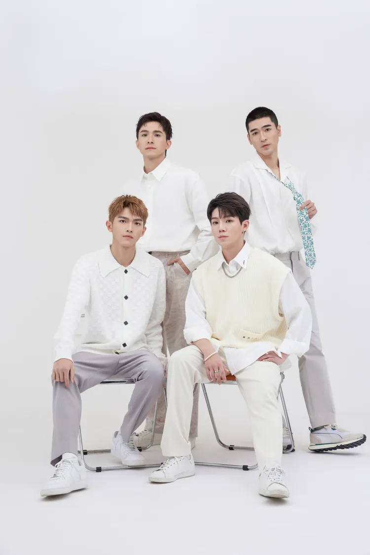 涂善存（右上順時針）、 陳廷軒、林輝瑝、 張瀚元跟粉絲共度白色情人節。益極娛樂提供