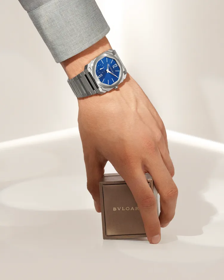 寶格麗Octo Finissimo Automatic緞面拋光精鋼超薄自動腕錶，39萬8700元。品牌提供