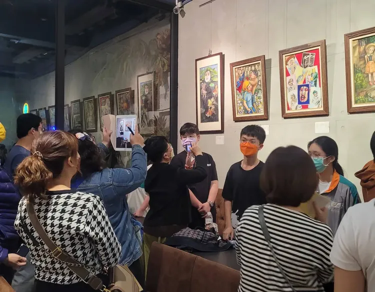 壽山國中舉辦《遺珠故事》詩畫展。教育局提供