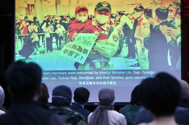 吳釗燮感謝投入搜救任務的所有隊員。林林攝