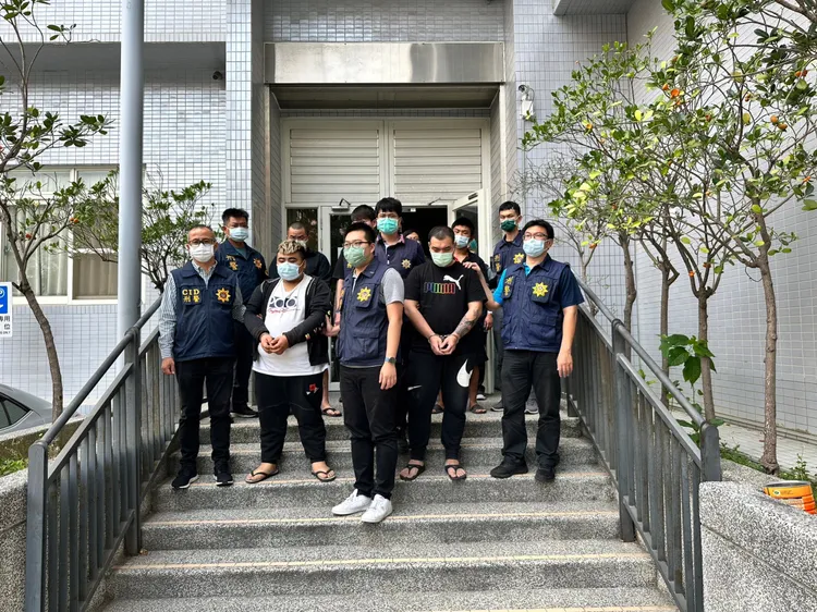 警方逮捕林嫌為主的「暴力傭兵團」。讀者提供