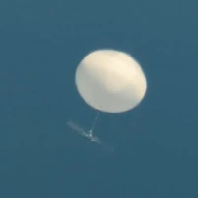 鄭明典表示這樣的氣球台灣出現過兩次。翻攝自鄭明典臉書