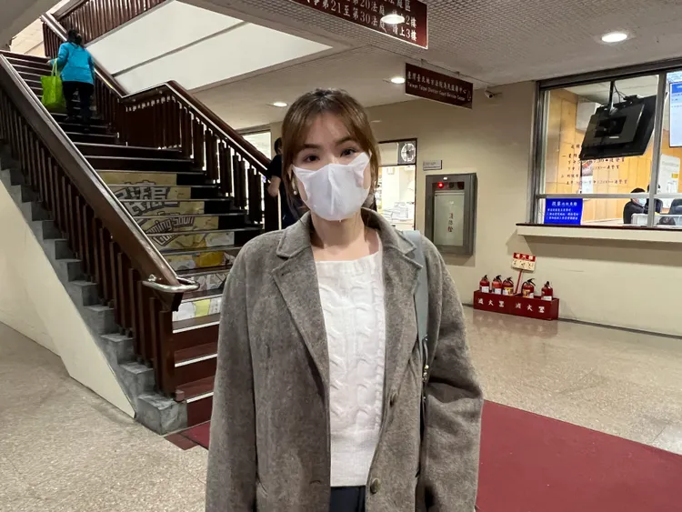 網紅陳沂今到台北地院出庭。陳彩玲攝