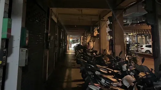 被遺忘的黑暗角落「曾有女學生被拖走」　北市府斷了20年路燈：要人們怎麼走？