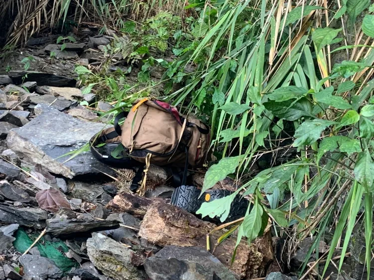 失足登山客今早被尋獲。翻攝畫面