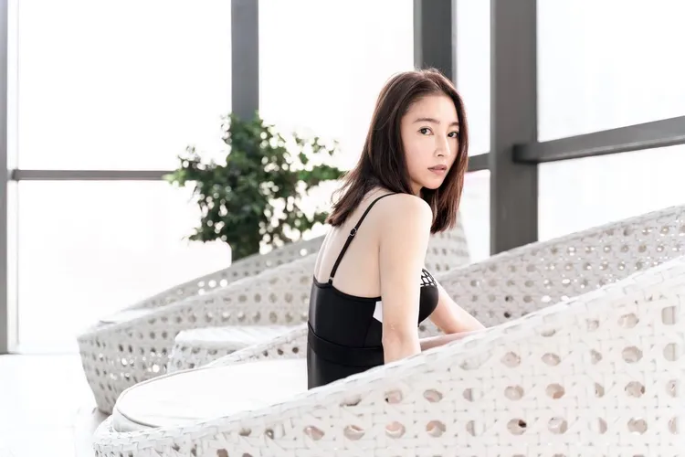 張家瑋手肘隱約能看到傷疤。翻攝張家瑋臉書