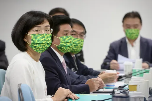 蘇巧慧曝蘇貞昌骨刺隱情 打止痛撐交接!「衝衝衝」成最後稻草