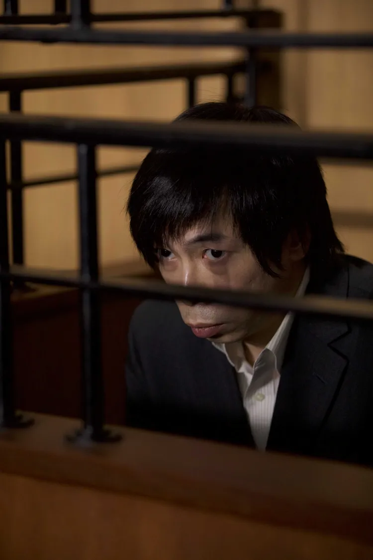 《正義迴廊》改編自2013年轟動全港的「大角咀肢解父母案」，楊偉倫飾演狡猾主嫌，入圍本屆香港電影金像獎最佳男主角。