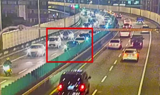 離譜!北市男酒駕開上市民高架 後方狂按喇叭他卻繼續爽睡
