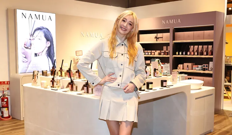 王心恬面對2位因選秀節目《原子少年》爆紅的「弟弟」，自封是「量子阿姨」。莊宗達攝