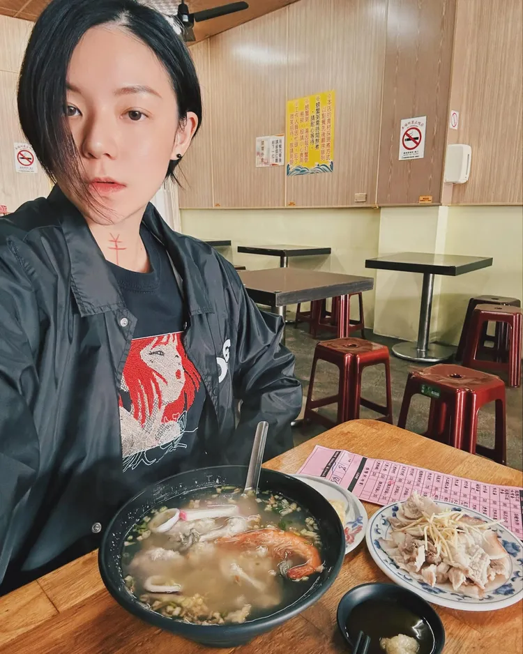 歐陽靖熱愛台南美食。翻攝自歐陽靖臉書