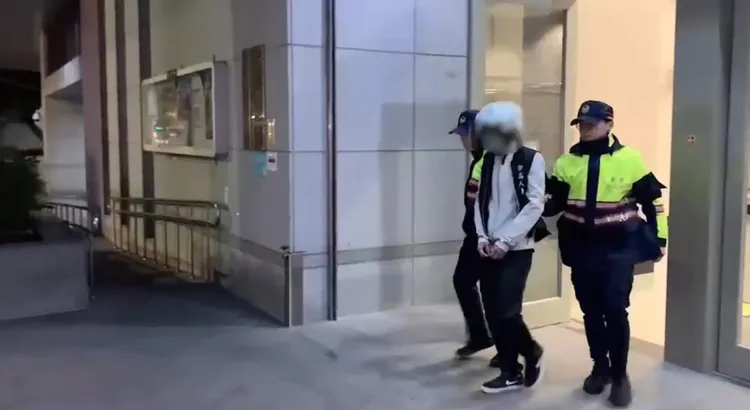 警方移送翁男至台北地檢署。翻攝畫面