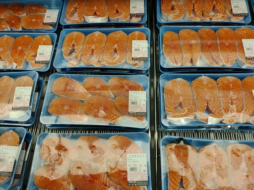 好市多「空運鮮切鮭魚怎麼買最划算」  醫揭「這3字」藏玄機