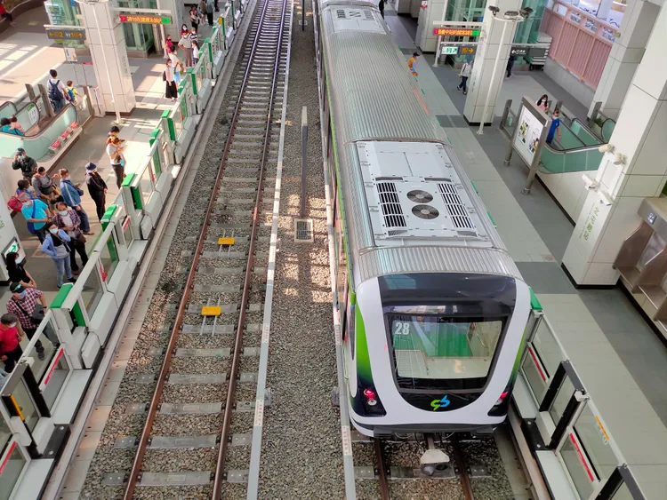 台中市府將持續推動捷運建設，解決塞車問題。鮮明攝