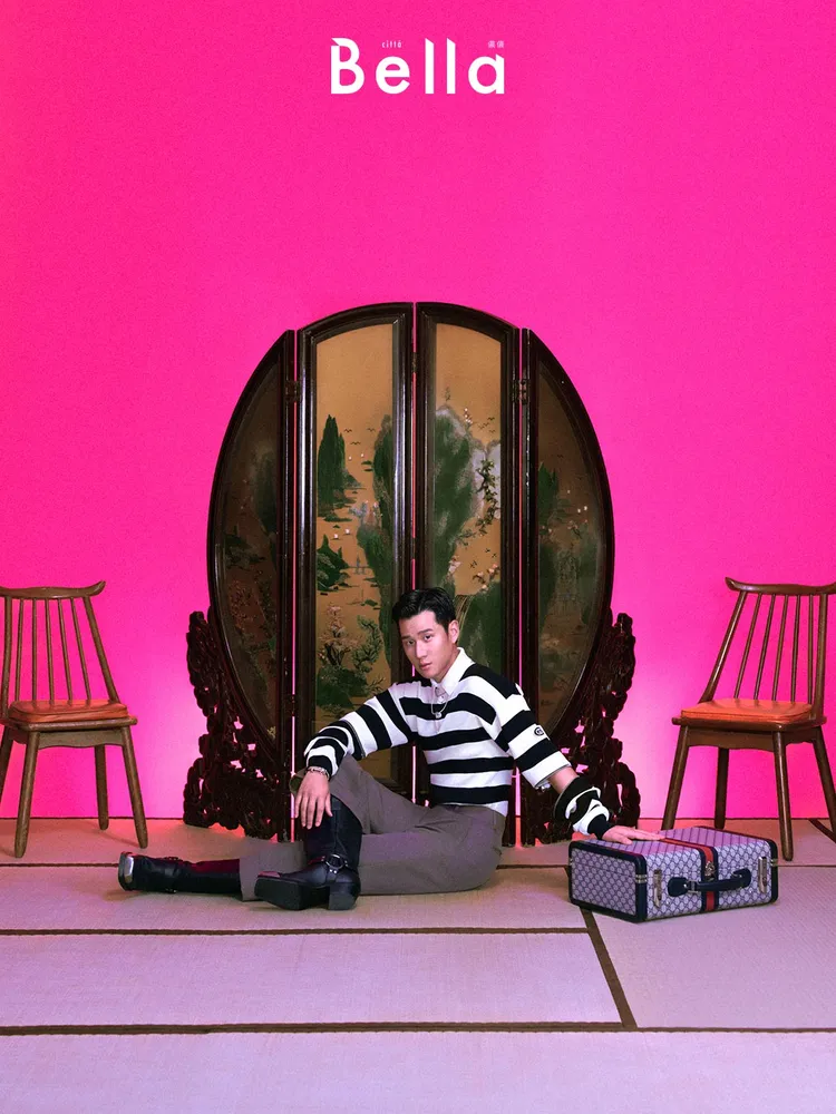 周興哲透露最近很喜歡被拒絕後的孤單感，「因為沒想到緊接在後的是愛」。《Bella儂儂》提供