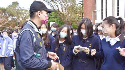 提升民眾反詐騙意識　新北警深入球場校園宣導　搭遊覽車也看得到