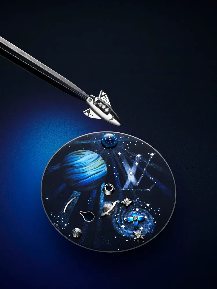 Tambour Jacquemart 3問報時腕錶結合雕刻匠師Dick Steenman與琺瑯匠師Anita Porchet的大師級工藝。品牌提供