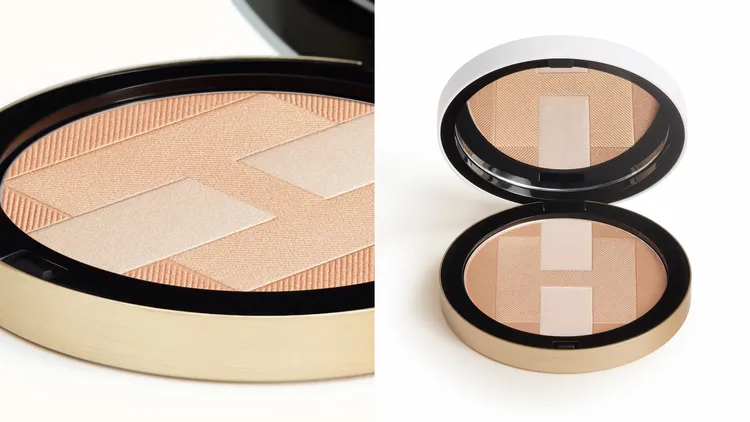 三色珠光礦物蜜粉餅#02 Corail Mojave沙漠珊瑚調 ，3450元。品牌提供