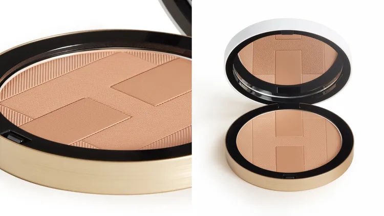 三色煥顏礦物蜜粉餅#02 Atlas沙漠米色調，3450元。品牌提供