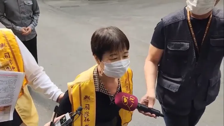 台東愛心菜販陳樹菊今到佛光山悼念星雲大師。讀者提供