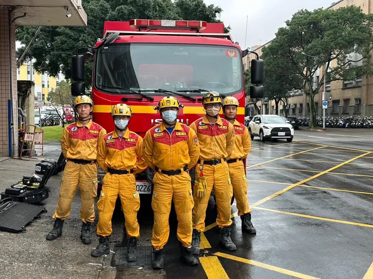 北市搜救隊是全台首支通過國家搜救能力分級檢測的隊伍。消防局提供
