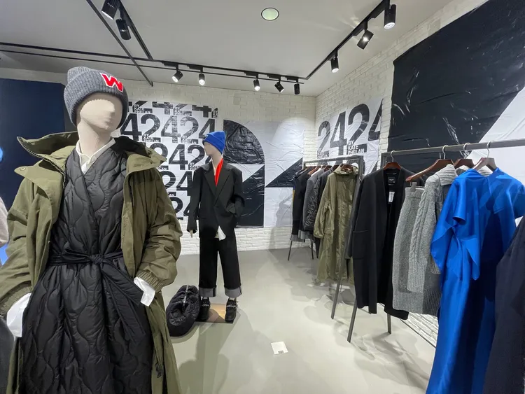 「24」系列自構成Weekend Max Mara核心的大衣及洗練剪裁下手，將品牌標誌性的戶外靈感，幻化出從早到晚皆可輕鬆上身的造型。陳張眾攝