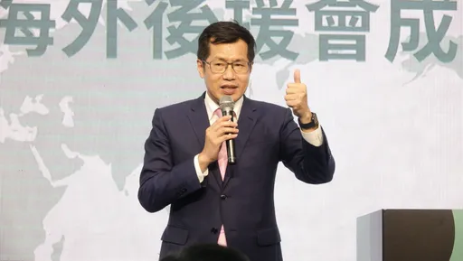 被疑外流「何志偉丟陳時中沙畫片」　羅致政遭送紀律委員會！本人這樣說