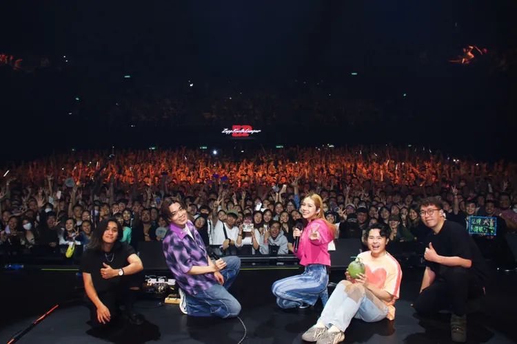 告五人星馬演出成功。相信提供