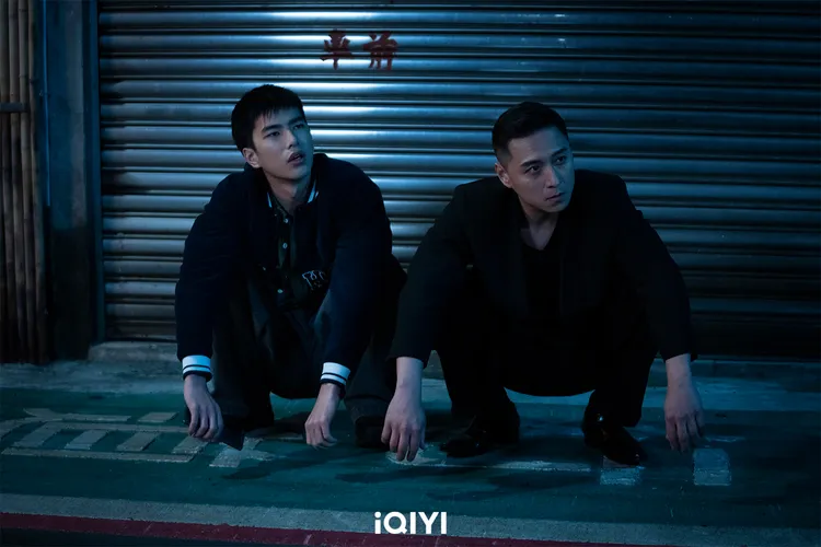 鄭人碩（右）霸氣流氓自曝被曾敬驊圈粉。愛奇藝國際站提供