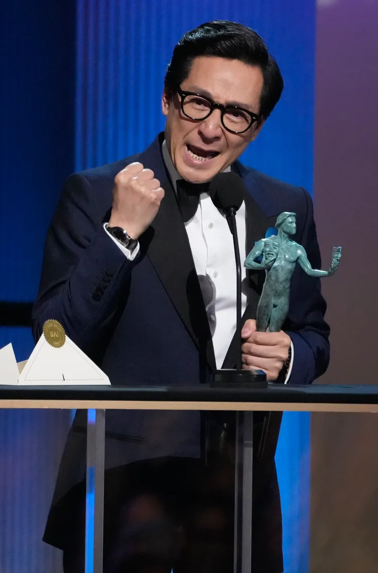 童星出身的關繼威以《媽的多重宇宙》橫掃頒獎季男配獎。美聯社