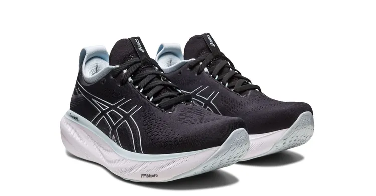 GEL-NIMBUS 25女款跑鞋，4980元。品牌提供