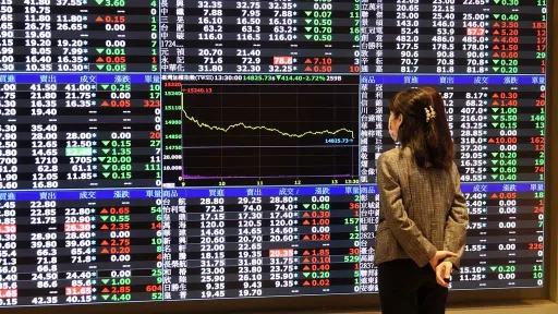 ETF報酬率最佳的不是半導體　這檔高股息ETF是績效王