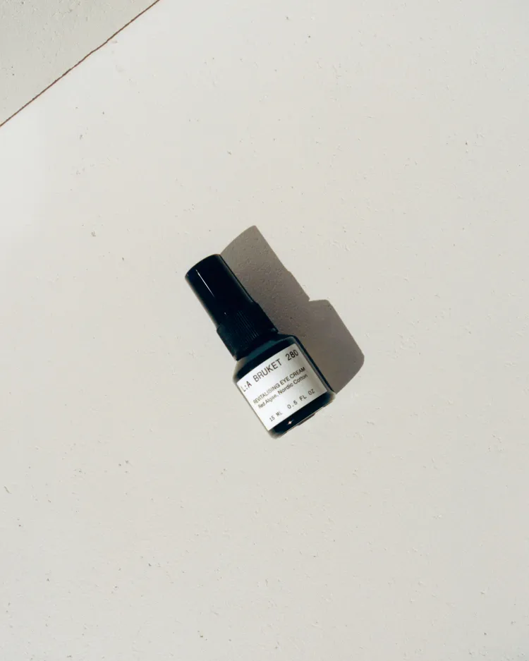 280勻亮撫紋眼霜，15ml／1980元。品牌提供