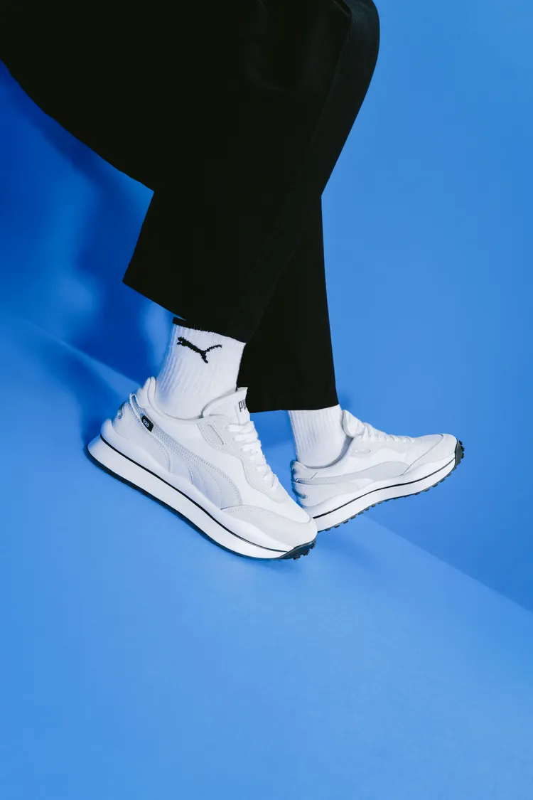 Style Rider復刻灰鞋款，3280元。品牌提供