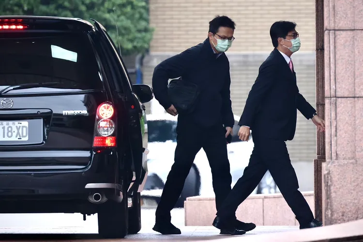 陳其邁第二位抵達。林林攝