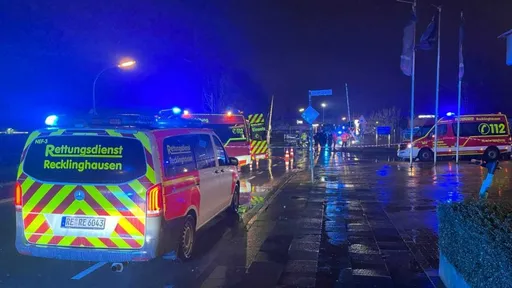 恐怖意外！德國火車撞人　拖行數百米至少1死1傷