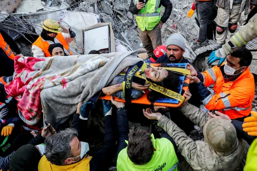 土耳其地震黃金救援時間過仍有生還者! 3兄弟被困120小時獲救