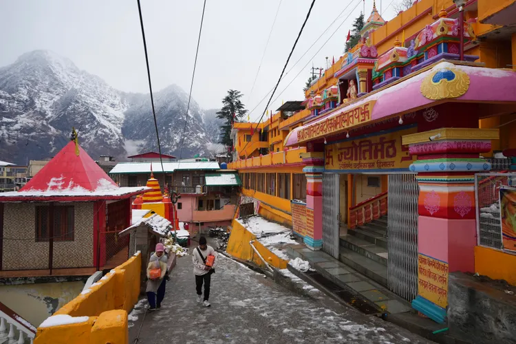 當局為拚觀光在此大興土木，讓下陷狀況更加惡化。美聯社