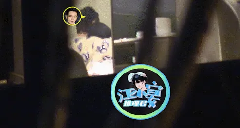 黃曉明和鍾麗芳頭靠頭擁抱。翻攝推理君江小宴微博