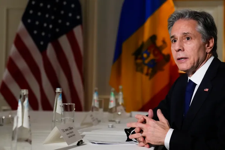 美國國務卿布林肯表示，與中共中央外事工作委員會辦公室主任王毅會晤時，中方並未對偵察氣球事件道歉。美聯社