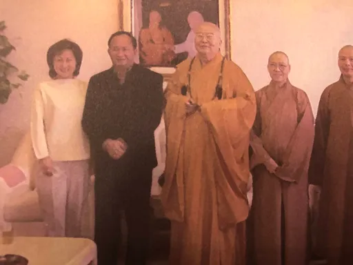 吳宇森夫妻緬懷星雲大師 「我是半個佛光人」曝感人淵源