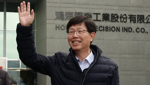 鴻海在歐洲布局電動車零組件 劉揚偉3月赴美談訂單