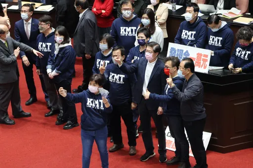 國民黨出招杯葛陳建仁！不給上台報告　邱顯智批「薪水小偷」