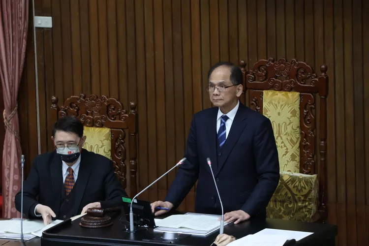 游錫堃11時34分宣布開會。鄭孟晃攝