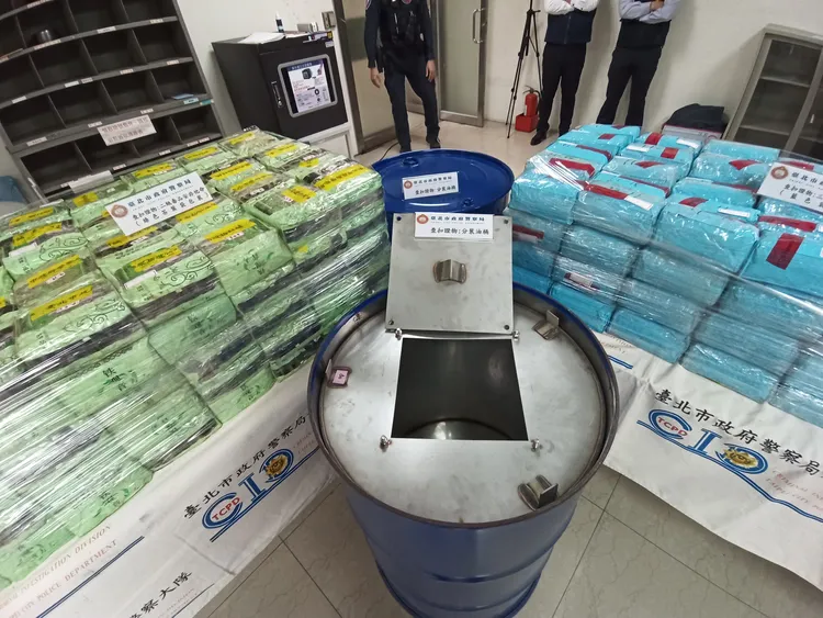 警方查扣的毒品。翻攝畫面