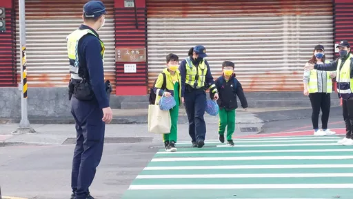 桃園警開學日全員動起來　維護交安+校安！孩子上學放心啦
