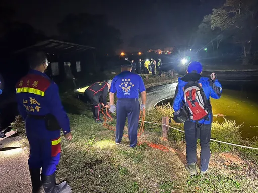 她初二遛狗離奇失蹤7天！狗自己回家了　深夜在「消失地點」尋獲