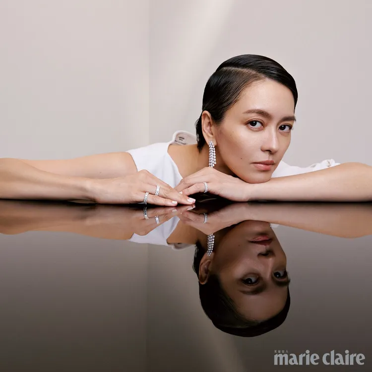 梁詠琪演繹愛馬仕服裝。《Marie Claire美麗佳人》提供